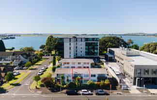 6/16 Park Street, Tauranga Central