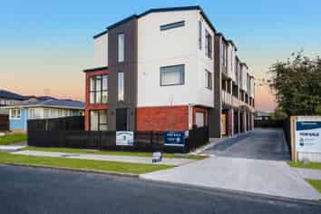 6/32 Tiraumea Drive, Pakuranga
