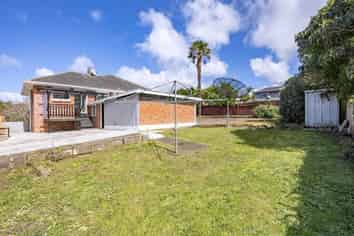 78 Divich Avenue, Te Atatu South