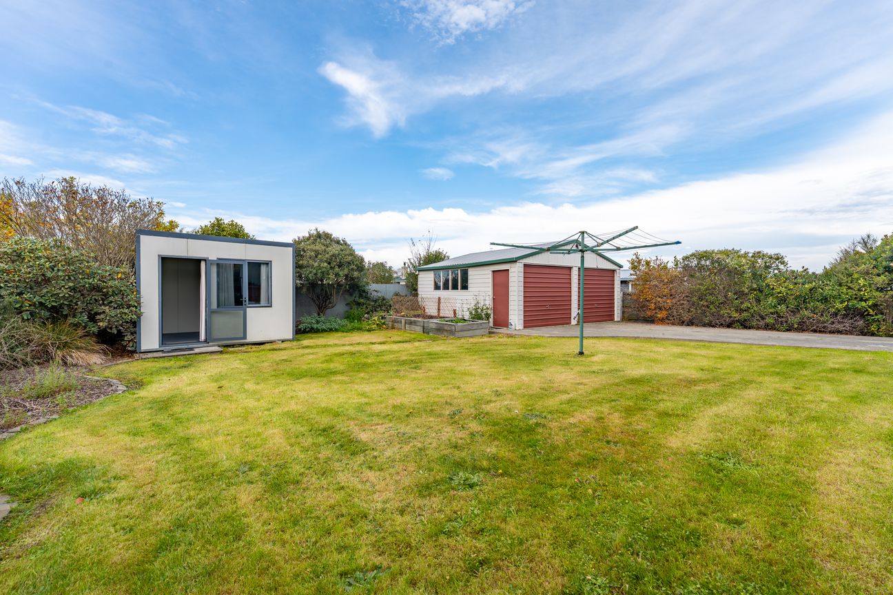 Solid, Practical & Ready for Its Next Owner - Widok 5