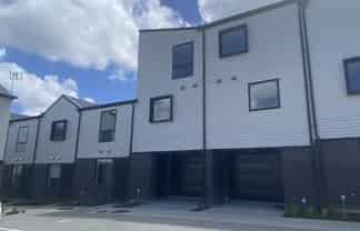 8/3234 Great North Road, New Lynn