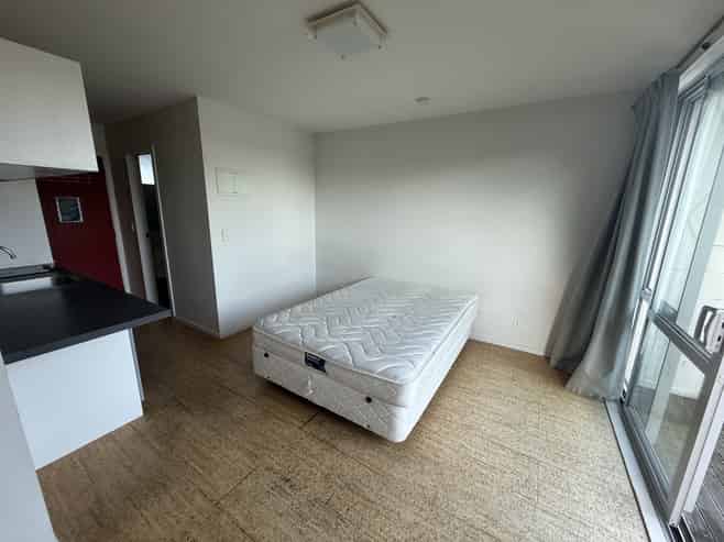 27/4 Lake Avenue, Frankton