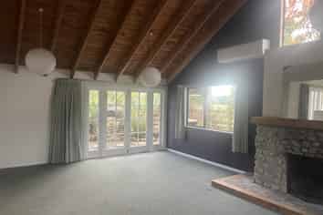 103 Waikawa Beach Road, Levin