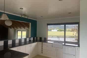 103 Waikawa Beach Road, Levin