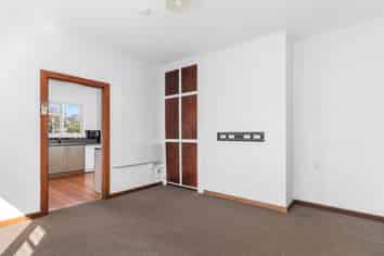 60 Rose Street, Somerfield