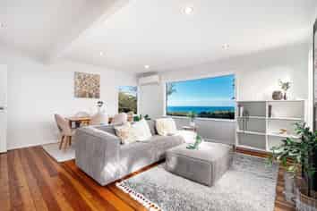 142 Severn Street, Island Bay