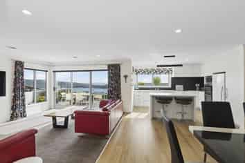 3 Greenstone Place, Aotea