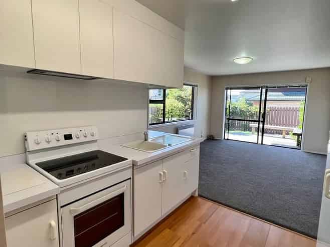 1A/196 Bucklands Beach Road, Bucklands Beach