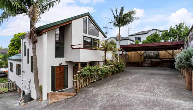 2/14 White Swan Road, Mount Roskill