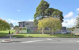 65M² RETAIL/OFFICE SPACE FOR LEASE
