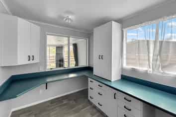 56B Weston Avenue, Roslyn