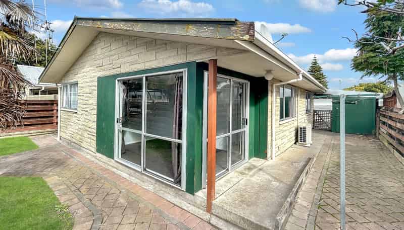 56B Weston Avenue, Roslyn