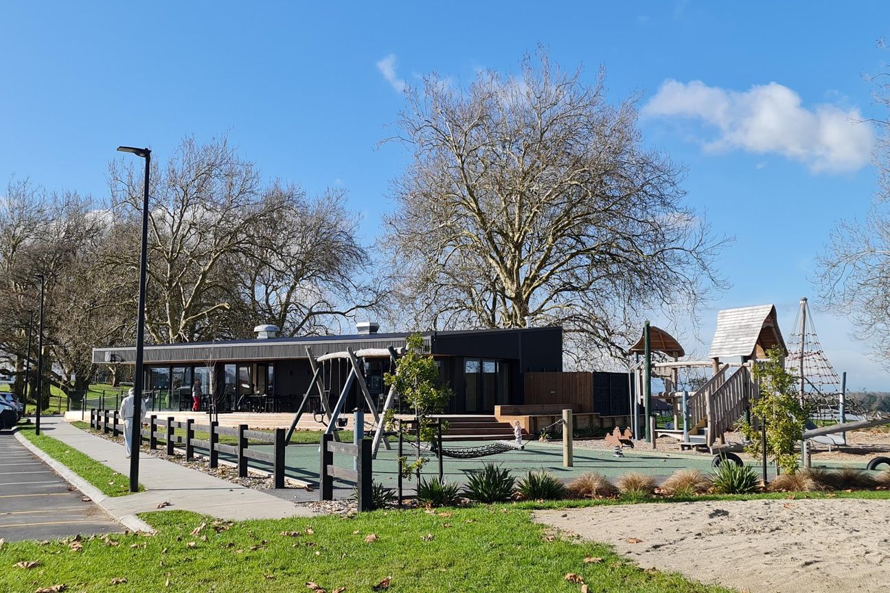 Living the dream in large Lockerbie home - Meer