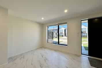 14 Paapaakiri Loop, Takanini