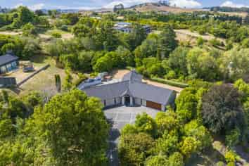 5 Cameron Drive, Acacia Bay