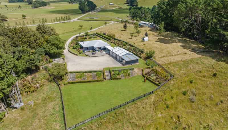 172 Kakariki West Road, Eketahuna