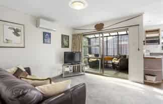 5B Larkworthy Street, Saint Kilda