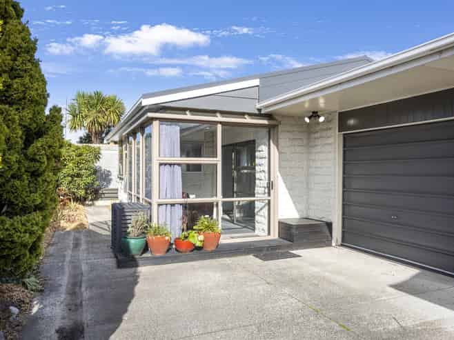 5B Larkworthy Street, Saint Kilda