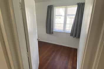 8 River Road, Taumarunui