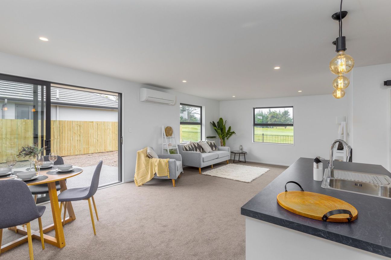 Par-fect Living in Parklands - Vista 5