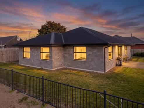 400 Bower Avenue, Parklands