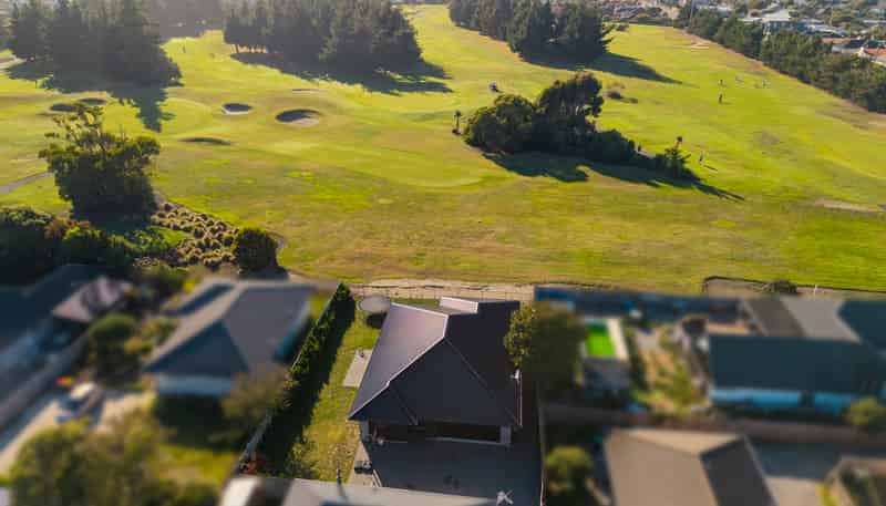 400 Bower Avenue, Parklands