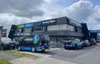 HIGH PROFILE OFFICE IN WAIRAU VALLEY
