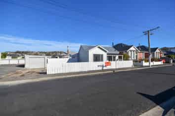 76 Wesley Street, South Dunedin