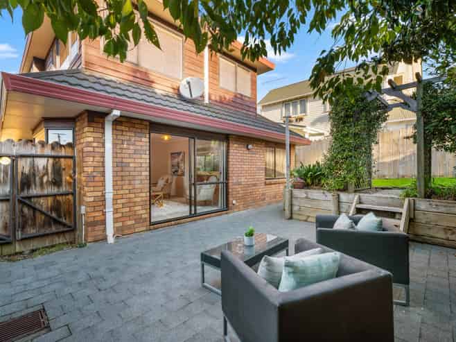 3/27 Luplau Crescent, Cockle Bay