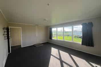 316E Ostrich Farm Road, Pukekohe