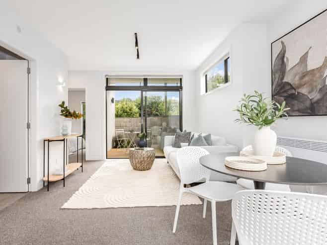 1/2 Hindmarsh Street, Johnsonville