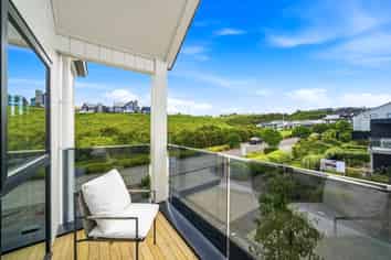 15 Nerita Place, Long Bay