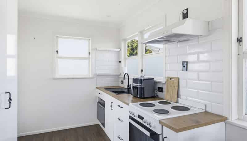 32 Queenwood Road, Levin