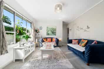 2/54 Finch Street, Western Springs