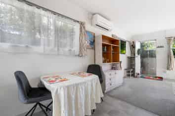 2/54 Finch Street, Western Springs