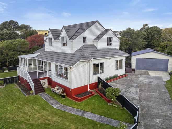 53 The Drive, Tawa