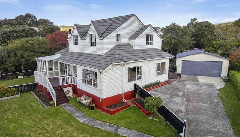 53 The Drive, Tawa