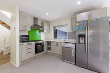1B Gilletta Road, Hillsborough