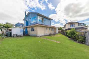 1B Gilletta Road, Hillsborough