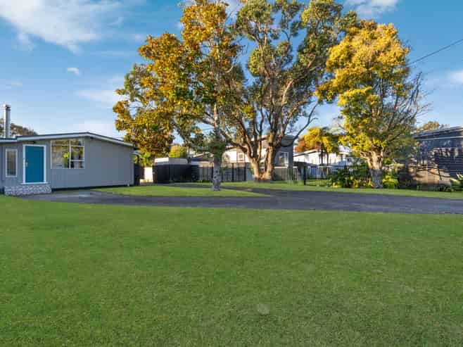 132 Brightside Road, Stanmore Bay