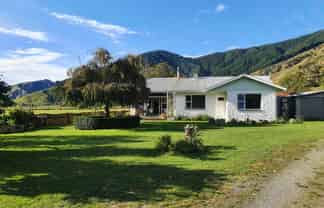 3186 State Highway 6 RD1, Havelock