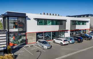 Ground Floor Presence with Profile