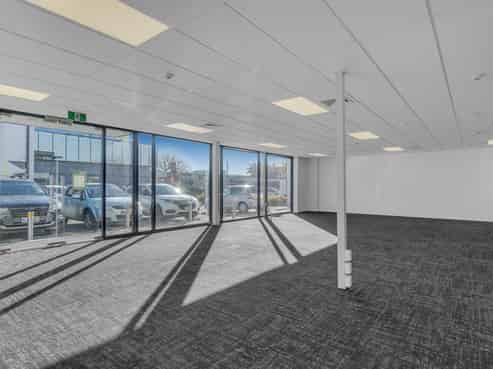 Ground Floor Presence with Profile