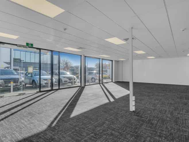 Ground Floor Presence with Profile