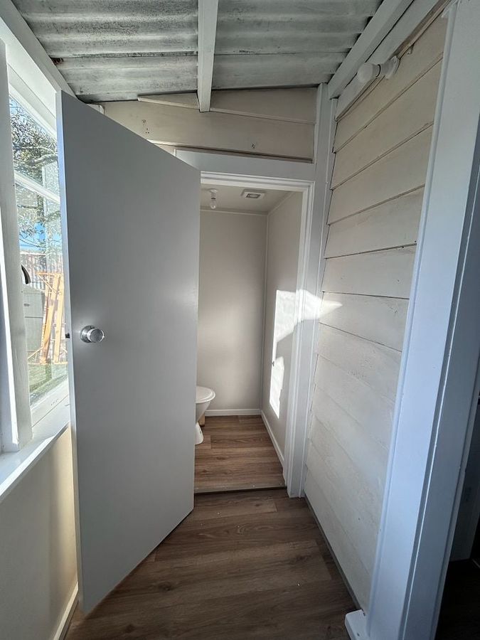 Fully renovated - Large, Fully Fenced Section – pohled 3