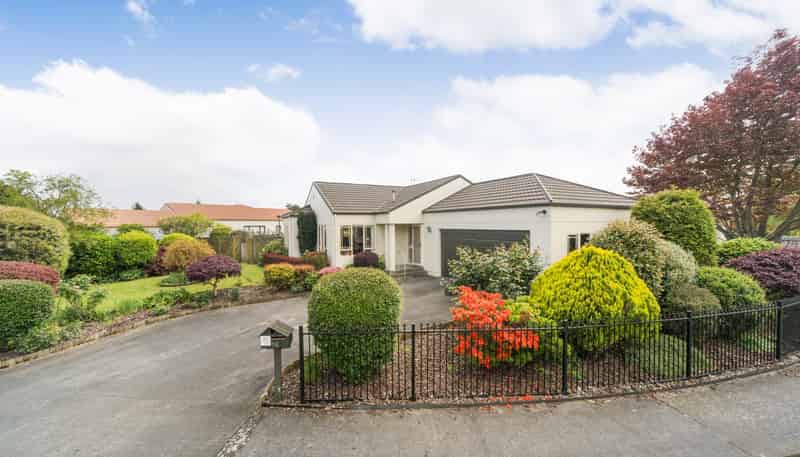 18 Dalfield Place, Highbury