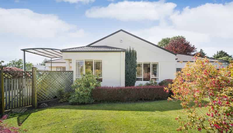 18 Dalfield Place, Highbury
