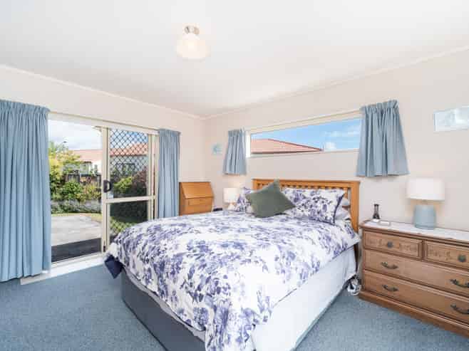 18 Dalfield Place, Highbury
