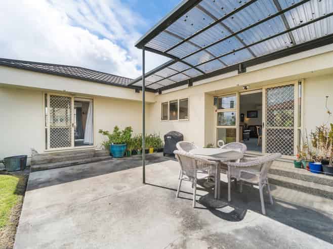 18 Dalfield Place, Highbury
