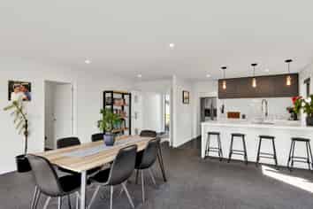 516 East Maddisons Road, ROLLESTON